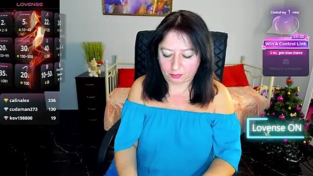 Julia Dean online show from January 2025 06:45:02 PM