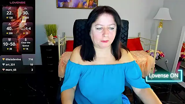 Julia Dean online show from January 2025 05:58:01 PM