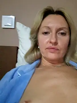 Miss    Mia  online show from October 2025 06:34:02 AM