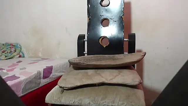 Amazing12inch online show from March 2025 07:17:01 PM