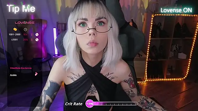 Kerry Kirk online show from October 2025 08:31:01 PM