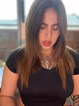 Snapshot of ValerieHilton chatting on January 2025 10:12:02 PM ValerieHilton online show from January 2025 10:12:02 PM