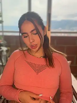 Snapshot of ValerieHilton chatting on February 2025 10:18:01 PM ValerieHilton online show from February 2025 10:18:01 PM