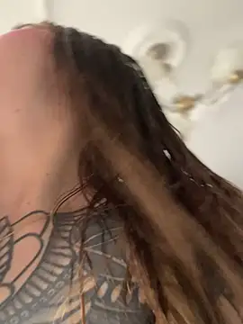 Snapshot of ValerieHilton chatting on February 2025 09:43:02 PM ValerieHilton online show from February 2025 09:43:02 PM