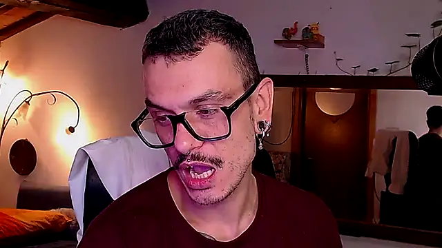 Snapshot of cek_186 chatting on October 2025 04:38:01 PM cek 186 online show from October 2025 04:38:01 PM