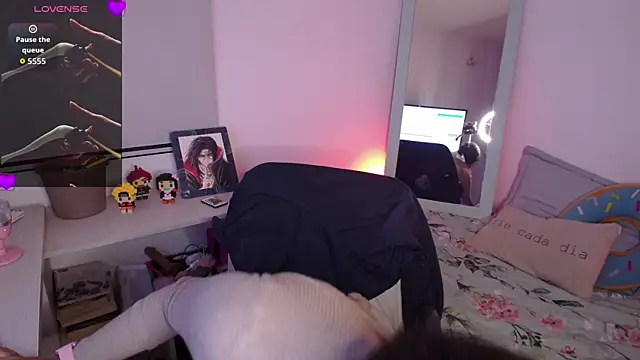 Snapshot of Lexie_Thompson10 chatting on November 2025 12:32:01 AM Lexie Thompson10 online show from November 2025 12:32:01 AM