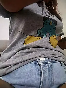 Snapshot of Kate_lorens9 chatting on October 2025 03:32:01 PM Kate lorens9 online show from October 2025 03:32:01 PM