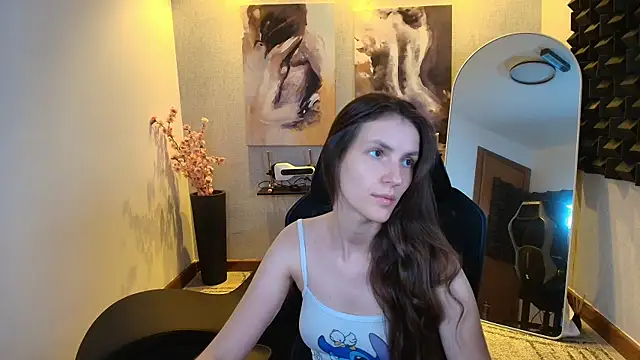 upssnowy online show from September 2025 11:30:01 PM