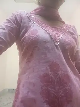 Snapshot of Garam-masala chatting on December 2025 01:09:01 PM Garam-masala online show from December 2025 01:09:01 PM