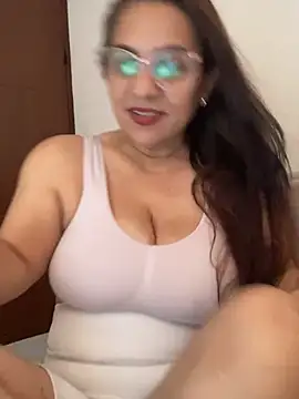 brendasexywet online show from November 2025 04:49:02 PM