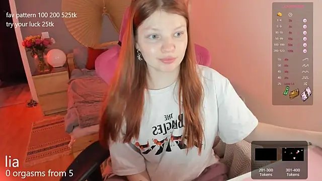 Snapshot of lil_lia chatting on March 2025 12:15:01 PM lil lia online show from March 2025 12:15:01 PM