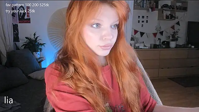 lil lia online show from November 2025 09:06:02 PM