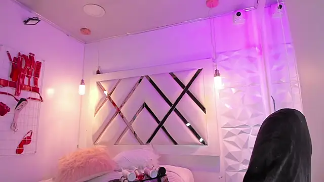 ary cooper  online show from February 2025 01:30:02 PM