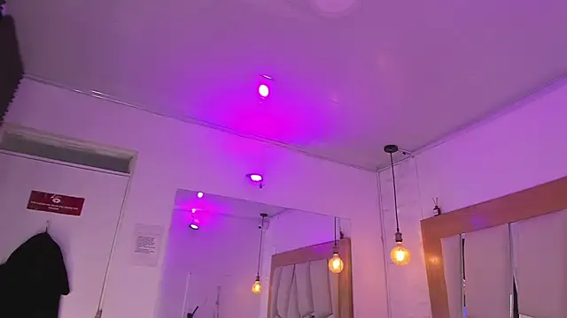 ary cooper  online show from February 2025 06:44:02 PM