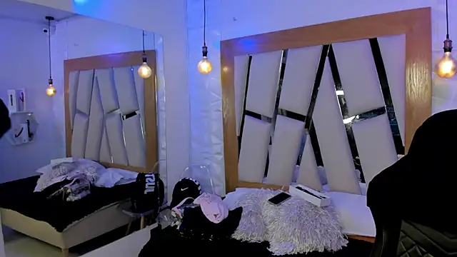 ary cooper  online show from September 2025 01:34:02 PM