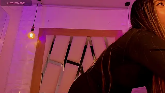 ary cooper  online show from October 2025 12:37:01 PM