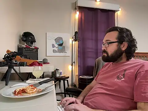 Snapshot of Seraph_De_La_Luna chatting on December 2024 05:33:02 AM Seraph De La Luna online show from December 2024 05:33:02 AM