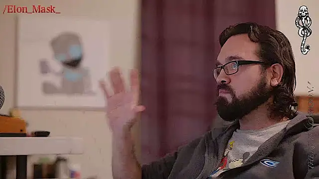 Snapshot of Seraph_De_La_Luna chatting on January 2025 01:45:02 AM Seraph De La Luna online show from January 2025 01:45:02 AM