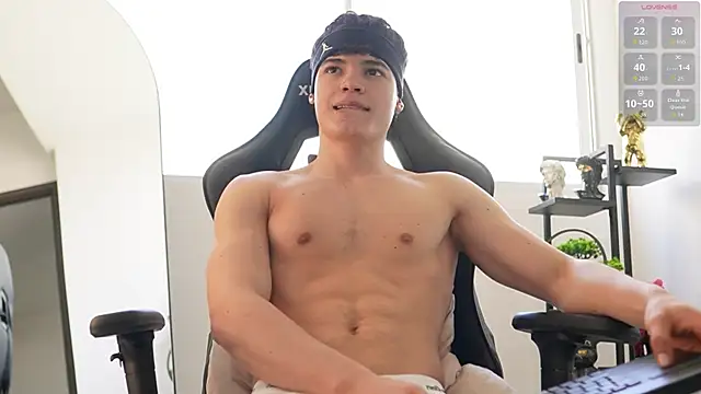 Max cortes1 online show from October 2025 04:51:02 PM