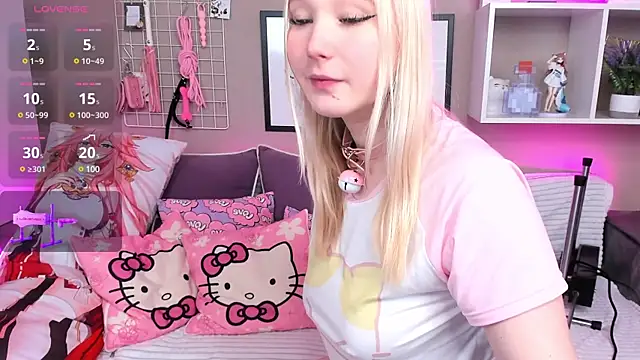 Snapshot of MeowkaKitty chatting on February 2025 12:51:02 AM MeowkaKitty online show from February 2025 12:51:02 AM