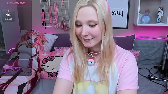 Snapshot of MeowkaKitty chatting on March 2025 04:26:01 AM MeowkaKitty online show from March 2025 04:26:01 AM