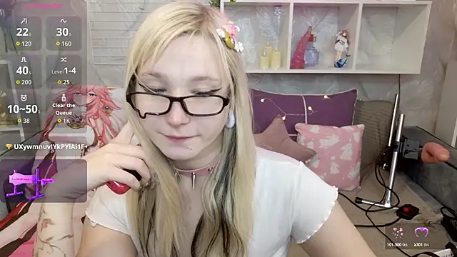 Snapshot of MeowkaKitty chatting on September 2025 01:44:01 AM MeowkaKitty online show from September 2025 01:44:01 AM