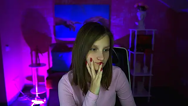 Snapshot of EllaHorton chatting on October 2025 12:26:01 PM EllaHorton online show from October 2025 12:26:01 PM