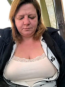 Snapshot of jusichka chatting on February 2025 07:54:02 AM jusichka online show from February 2025 07:54:02 AM