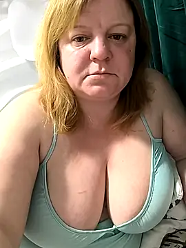 Snapshot of jusichka chatting on February 2025 05:46:02 PM jusichka online show from February 2025 05:46:02 PM