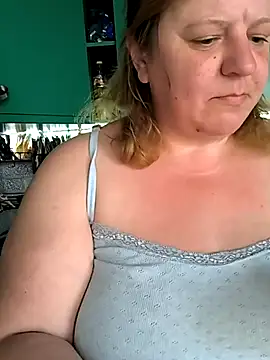 Snapshot of jusichka chatting on March 2025 12:20:01 PM jusichka online show from March 2025 12:20:01 PM