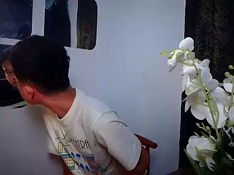 Asiantwink21 online show from October 2025 04:13:02 PM