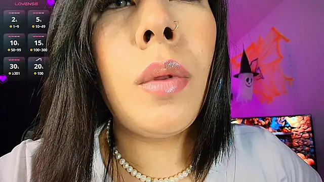 leahtemptation3 online show from October 2025 06:50:02 AM