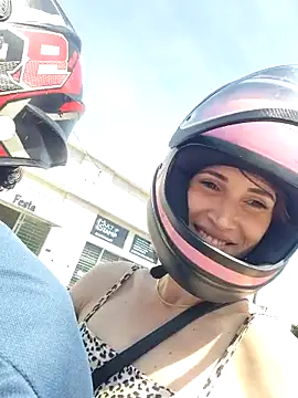 Irresistible24 online show from November 2025 05:37:02 PM