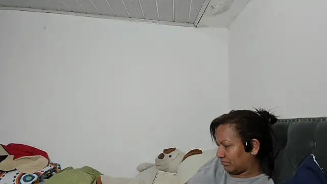 Laflaka22 online show from October 2025 12:41:02 AM