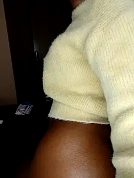 Bossetassy online show from October 2025 02:38:02 PM