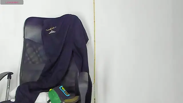 Snapshot of MikeRoss7777 chatting on October 2025 10:08:02 PM MikeRoss7777 online show from October 2025 10:08:02 PM