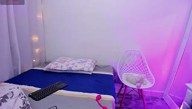 andrea osorio  online show from November 2025 11:43:02 AM