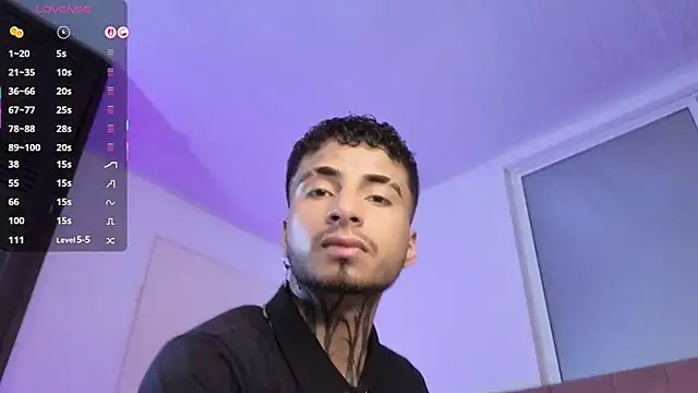 Snapshot of JuanCamiilo_66 chatting on November 2025 09:02:02 PM JuanCamiilo 66 online show from November 2025 09:02:02 PM