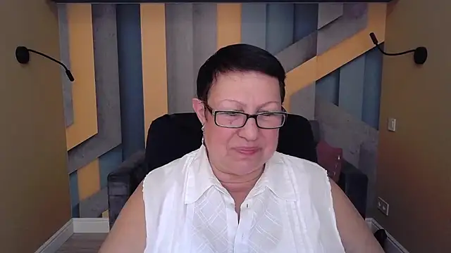 BarbaraTurners online show from October 2025 06:29:01 PM