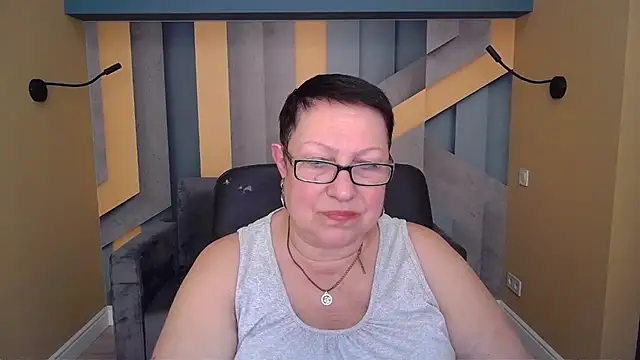 BarbaraTurners online show from November 2025 07:37:02 PM