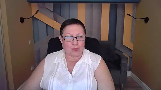 BarbaraTurners online show from December 2025 07:23:02 PM