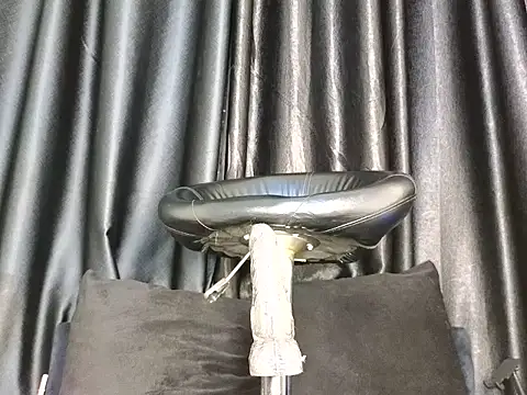 Fuck-Me-Daddyy online show from September 2025 02:13:01 AM