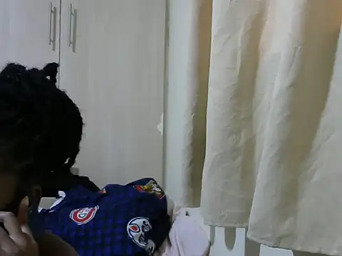 Snapshot of queen-sasha chatting on March 2025 12:34:01 PM queen-sasha online show from March 2025 12:34:01 PM