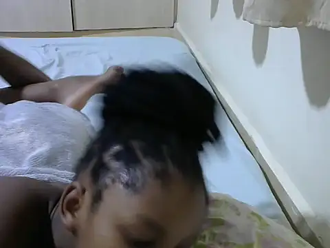 Snapshot of queen-sasha chatting on March 2025 04:02:01 PM queen-sasha online show from March 2025 04:02:01 PM