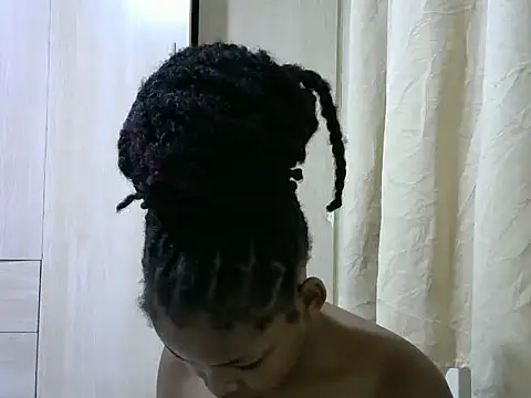 Snapshot of queen-sasha chatting on March 2025 09:49:01 PM queen-sasha online show from March 2025 09:49:01 PM