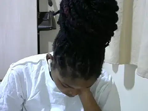 Snapshot of queen-sasha chatting on March 2025 11:12:02 PM queen-sasha online show from March 2025 11:12:02 PM