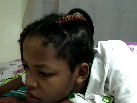 Snapshot of queen-sasha chatting on October 2025 06:47:01 AM queen-sasha online show from October 2025 06:47:01 AM