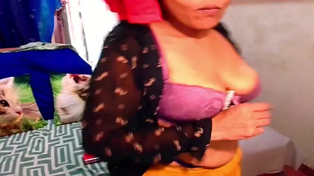 Snapshot of Indian_Blaze00 chatting on March 2025 10:57:01 AM Indian Blaze00 online show from March 2025 10:57:01 AM