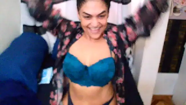 Snapshot of Indian_Blaze00 chatting on October 2025 01:10:01 PM Indian Blaze00 online show from October 2025 01:10:01 PM