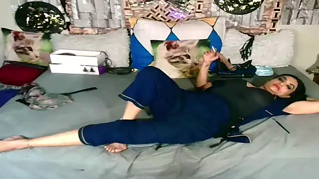 Snapshot of Indian_Blaze00 chatting on October 2025 10:11:01 PM Indian Blaze00 online show from October 2025 10:11:01 PM